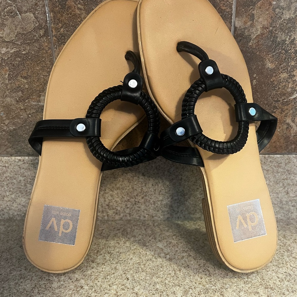 DV by Dolce Vita Black and Tan Sandals - Size 6.5
